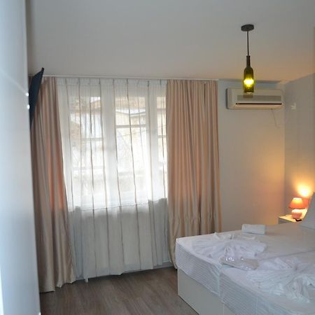 Hotel Rustaveli 36 第比利斯 外观 照片