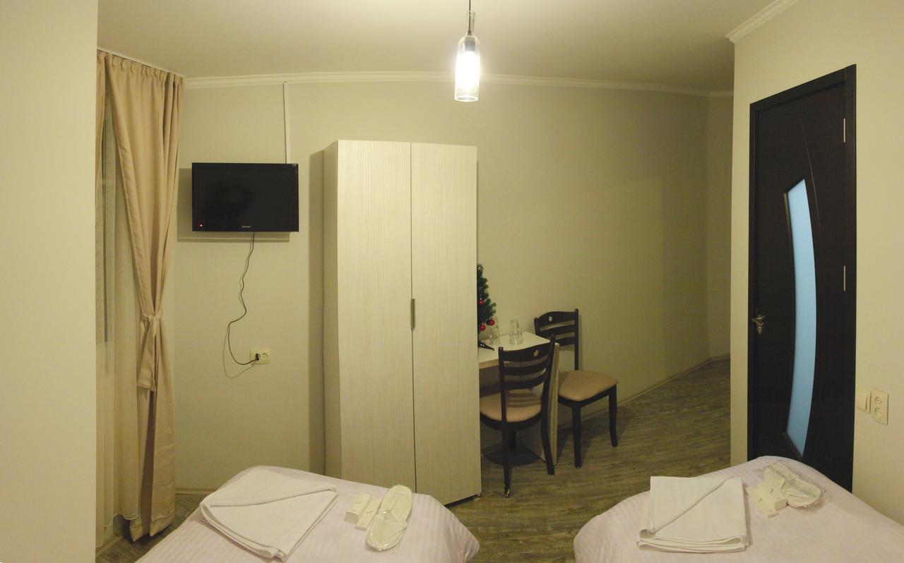 Hotel Rustaveli 36 第比利斯 外观 照片