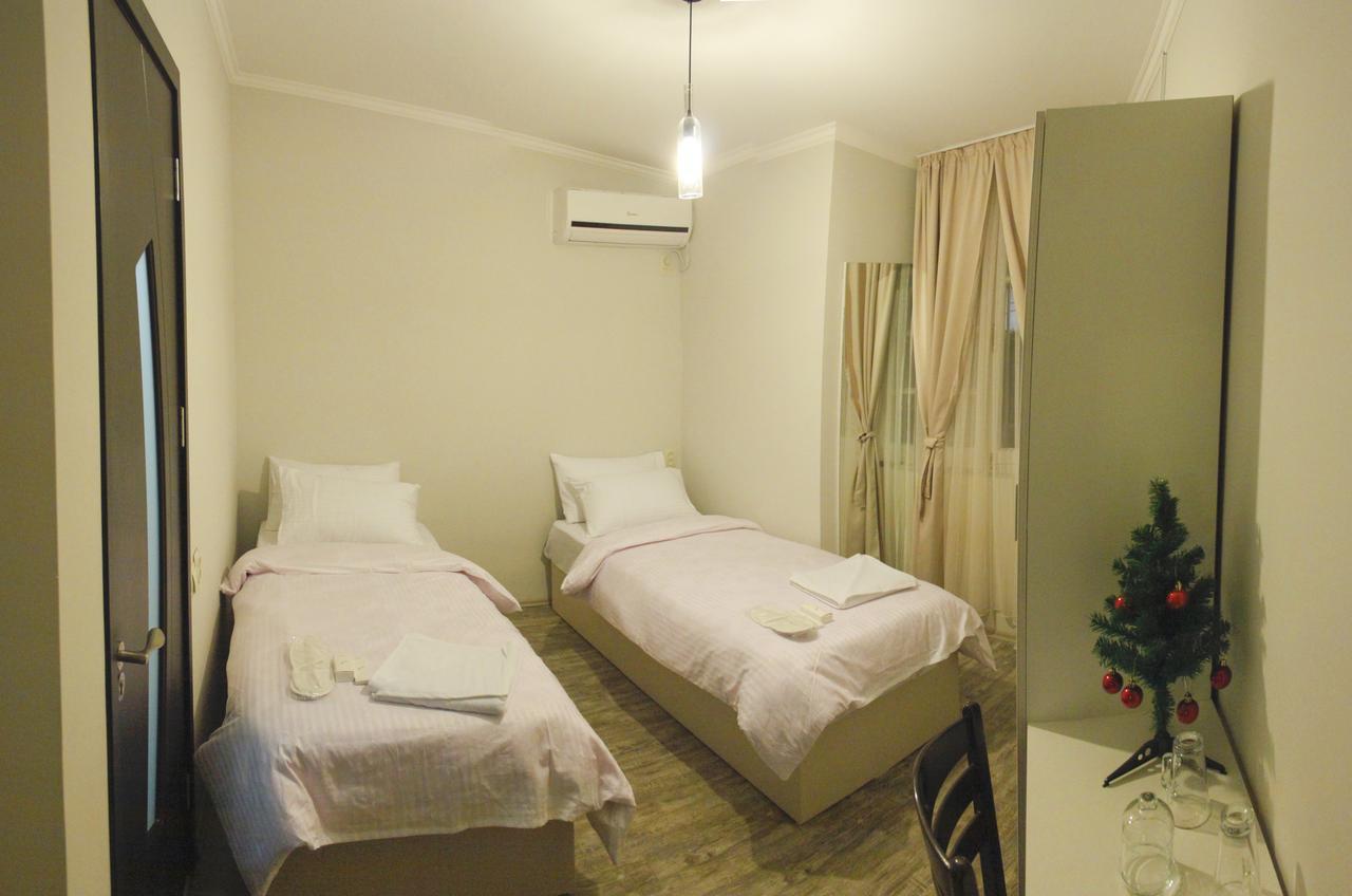 Hotel Rustaveli 36 第比利斯 外观 照片