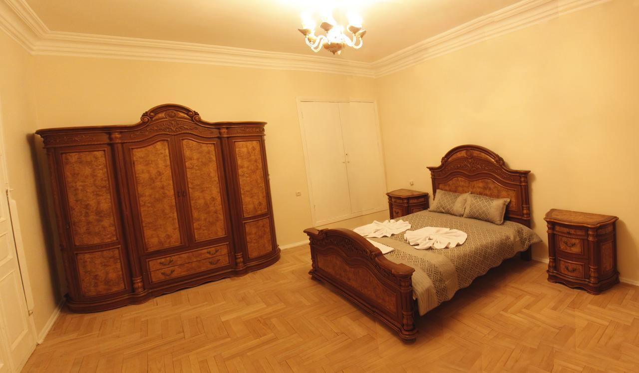 Hotel Rustaveli 36 第比利斯 外观 照片