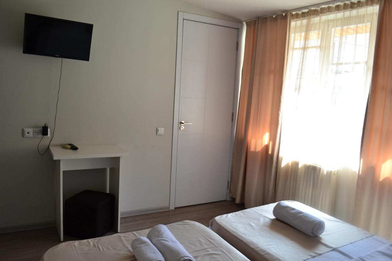 Hotel Rustaveli 36 第比利斯 外观 照片